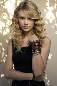 Here are 50 celebrities that share this feature with you and who can become your daily inspiration or next time you go to the stylist. Beautiful Celebrity Long Curly Hairstyles For Girls Sheplanet