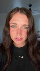 Emily Pigeon's Instagram, Twitter & Facebook