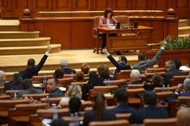 Primarii și viceprimarii, alături de președinții și vicepreședinții de consiliu județean, vor primi indemnizații speciale după ce vor ieși la pensie este vorba de proiectul de lege privind codul administrativ al româniei, care a trecut în iunie 2018 de senat și care aseară a primit și votul decisiv. Aproape Zece Mii De Persoane Primesc Pensii Speciale In Romania Mai Multe Decat In 2018 De Cele Mai Mari Sume BeneficiazÄƒ FoÈ™tii MagistraÈ›i Peste 18 000 De Lei Pe LunÄƒ In Medie