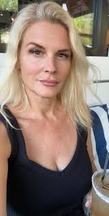 Patsy Starnes's Instagram, Twitter & Facebook