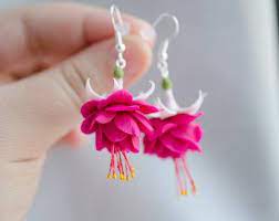Sunflower Earrings Yellow Flower Studs Sunflower Wedding Etsy Flower Jewellery Fuchsia Flower Flower Studs