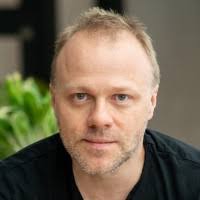 8200+ "Dyer" profiles