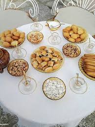 pics that i collect from iraqi pages the traditional iraqi date kleicha صور جمعتها من البيحات العراقيه كليجه التمر العراقيه table settings table