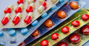 Dans les médicaments disponibles sans ordonnance, près d'un sur deux est «à proscrire», selon le magazine 60 millions de consommateurs qui dévoile ce mardi une «liste noire» de produits parmi ceux les plus vendus. Medicaments A Eviter La Revue Prescrire Actualise Sa Liste Noire H24info