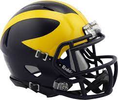 Maybe you would like to learn more about one of these? Riddell Michigan Wolverines Speed Mini Helmet Dick S Sporting Goods
