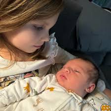 This is the perfect time to embrace a dye-free lifestyle! Our To Dye For:  The Documentary Thirty Days Dye-Free Challenge is the ultimate guide for  beginners, offering a step-by-step plan to eliminate