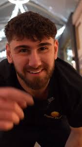 OUR FIRST LIVE DRAW ON THURSDAY 9PM 💛 , We’re giving away £250 cash and  Apple AirPods for absolutely free! All you need to do is sign up and a  claim a ticket., Are you in it, to win it? 💰