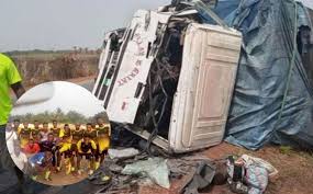 Este jueves ocurrieron dos, con saldo de dos personas fallecidas. Mueren 9 Futbolistas Y El Dt En Accidente Automovilistico En Africa Mediotiempo