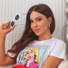 Olivia Lopez (@oliviavlopez)