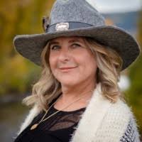 Roxanne Hoover Email & Phone Number