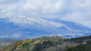 File:View Mount-Kongo from Tochihara, Shimoichi.jpg - Wikimedia Commons