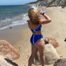 What up beaches 🤪