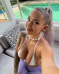 OnlyFans model reveals what women REALLY want men to do in the bedroom |  Need To Know