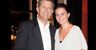 Demain nous appartient a de toute évidence bénéficié de la parfaite maîtrise des producteurs de plus belle la vie. Juliette Chene Le Cancer De Son Pere Patrick On Se Sent Impuissant Purepeople