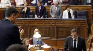 El expresidente del gobierno ha renunciado al acta de diputado en el congreso, justo dos semanas después de perder la moción de censura el 1 de junio. Pedro Sanchez Firma La Primera Mocion De Censura Que Triunfa En Democracia Eleconomista Es