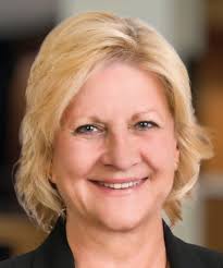 Janet Hepp's Instagram, Twitter & Facebook