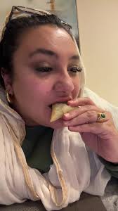 Random thoughts whilst eating a samosa #fyp #muslimtiktok