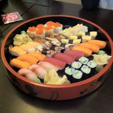Come tagliare il pesce per il sushi. Sushi Cent Japanese Restaurant In Munchen