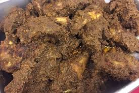 Goreng ayam sampai kering kecokelatan, tiriskan. Ayam Napinadar Khas Batak Bisa Diolah Tanpa Darah Halaman All Kompas Com