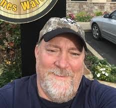 Leslie Shuler's Instagram, Twitter & Facebook