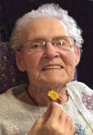 Lorrie North's Instagram, Twitter & Facebook