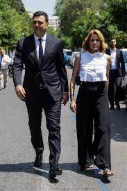 Μάλιστα, η τζένη έκανε τις πρώτες της δηλώσεις στις κάμερες, μετά την είδηση του γάμου της. Tzenh Mpalatsinoy Apisteyth Apokalypsh Gia Thn Kariera Ths Mononews
