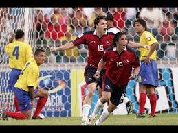 Los centros desde los costados fueron la mejor arma de los colombianos con desbordes y lanzamientos al corazón del área. Colombia 1 1 Chile Eliminatorias Alemania 2006 Youtube