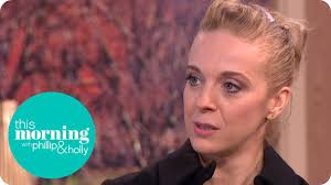 Amanda Abbington