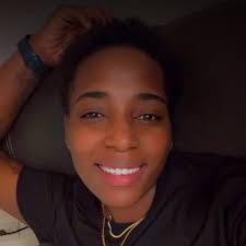 Where my Brach's tiny conversation heart lovers at???? 😋