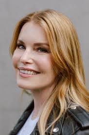 Lori Lee Wallace — The Fitzmaurice Voice Institute