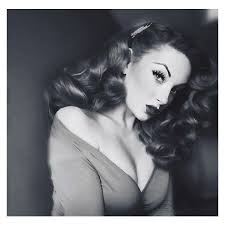 Braids, ponytails, half up half down, evening looks and hair styles with step by step tutorial. How To Burlesque Hairstyles For Long Hair Liked On Polyvore Featuring Beauty Products Hair 1950s Hairstyles For Long Hair Curls For Long Hair Burlesque Hair