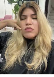 Estoy amando @Jasmin Beauty Salón 😍 me encanta como me dejó 👱🏼‍♀️ ....