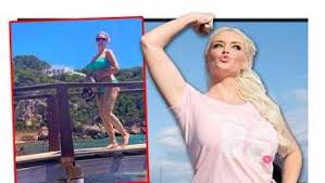 Daniela katzenberger will lieber keine schuhe abschlecken. Hagelschaden Daniela Katzenberger Zeigt Ihre Cellulite Fans Sind Begeistert Stars