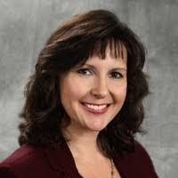 Robin Yevak's Instagram, Twitter & Facebook