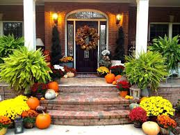 Maybe you would like to learn more about one of these? 43 Beautiful Inspiring Outdoor Fall Decor Ideas Decoratrend Com Fall Outdoor Decor Fall Decorations Porch Front Porch Decorating