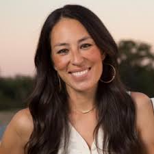 Chip and joanna gaines' net worth. Joanna Gaines Bio Age Parents Show Fixer Upper Magnolia Books Furniture Cookbook Husband Kids Baby Net Worth