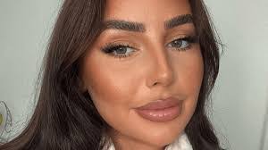 Katy Pagan's Instagram, Twitter & Facebook