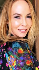 Sharon Shuttleworth's Instagram, Twitter & Facebook