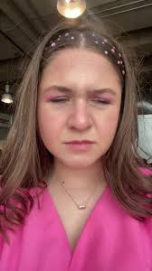 SHE LOOKS BONITA @carolineglath