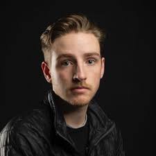 Brandon Roberts (@b_robertsmedia)