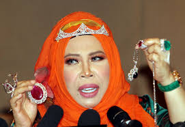 Berkunjung ke rumah dato seri vida fashion and beauty 28 09 19 part 3. Datuk Seri Vida S Ex Husband Files For Child Custody The Star