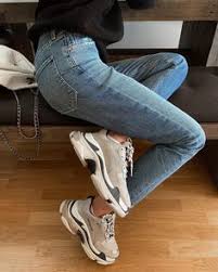 Balenciaga triple s stone mesh. Die 12 Besten Ideen Zu Balenciaga Schuhe Balenciaga Schuhe Balenciaga Outfit