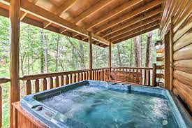 The sweetheart cabin creekside log cabin hot tub near brown county state park awesome brown county cabins secluded in the woods pick your fav 4 cabins to choose the apple cabin family vacation cabin hot tub fishing pond just north of nashville, indiana shopping fondulac farm cabins. Romantic Pigeon Forge Log Cabin W Hot Tub Has Balcony And Washer Updated 2021 Tripadvisor Gatlinburg Vacation Rental