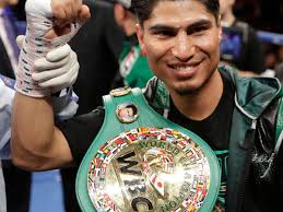 Mikey Garcia earns WBC lightweight title with knockout of Dejan Zlaticanin  in third round