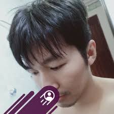 Bee Phang's Instagram, Twitter & Facebook