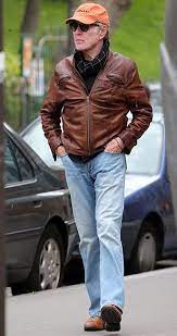 Tv Showbiz Mail Online Robert Redford Latest Celebrity News Celebrities