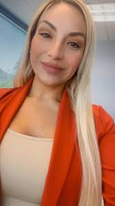 Lisa Ruelas's Instagram, Twitter & Facebook