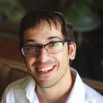 Enjoying Summer at Beth Tzedec!