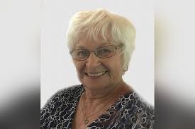 Andrea Schreckengost's Instagram, Twitter & Facebook