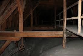 Classée au patrimoine mondial de l'unesco en 1991, la cathédrale est un haut lieu du culte chrétien et le monument le plus visité de france en 2018. Notre Dame Pas Besoin Des Grands Groupes Pour Refaire La Charpente Le Point